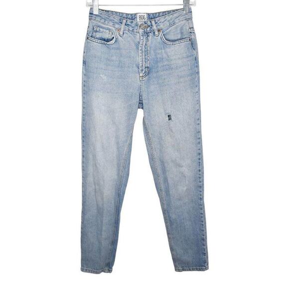 BDG Womens Blue Light Wash Distressed Mom Fit Straight Leg High Rise Jeans Sz 25 - Picture 1 of 7